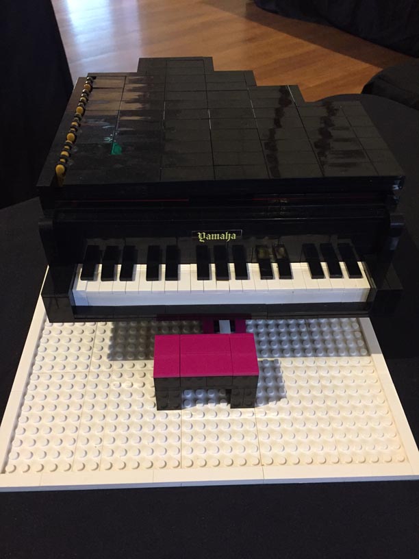 Piano MOC front view