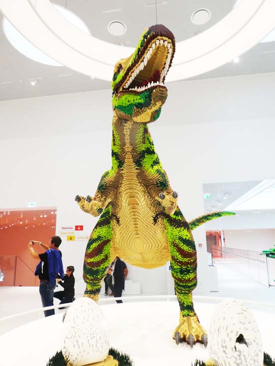 Bee on the LEGO tree of life