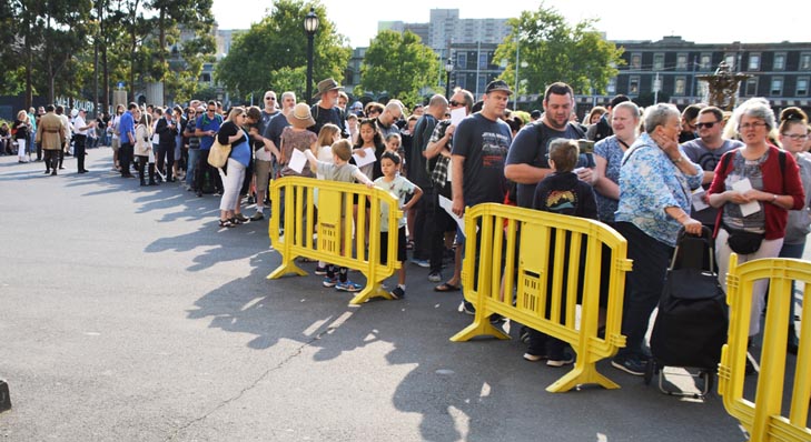 Long line waiting to enter the REB for Brickvention 2020